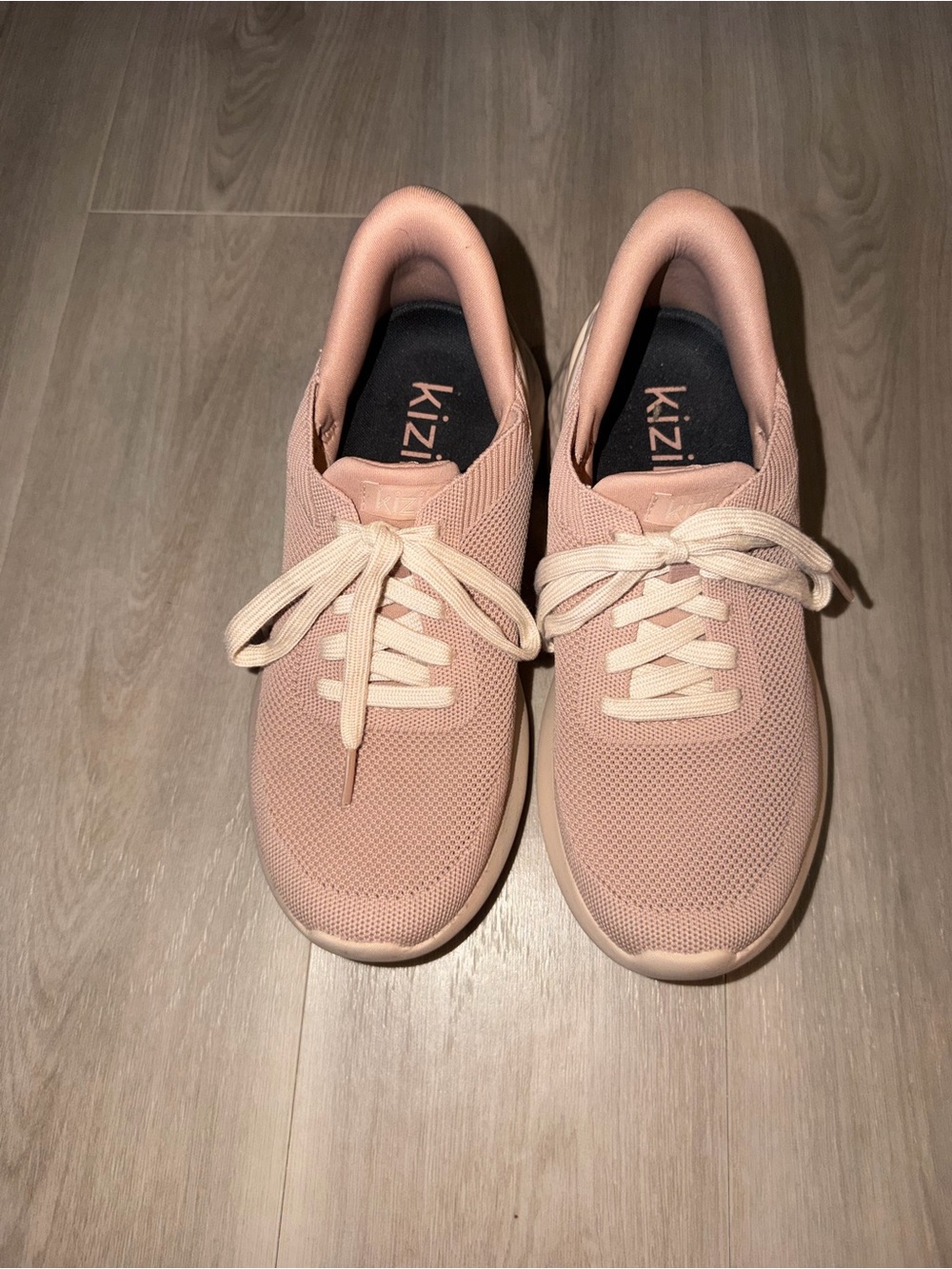 Kizik Women's Blush Pink Mesh Lace-Up Sneakers